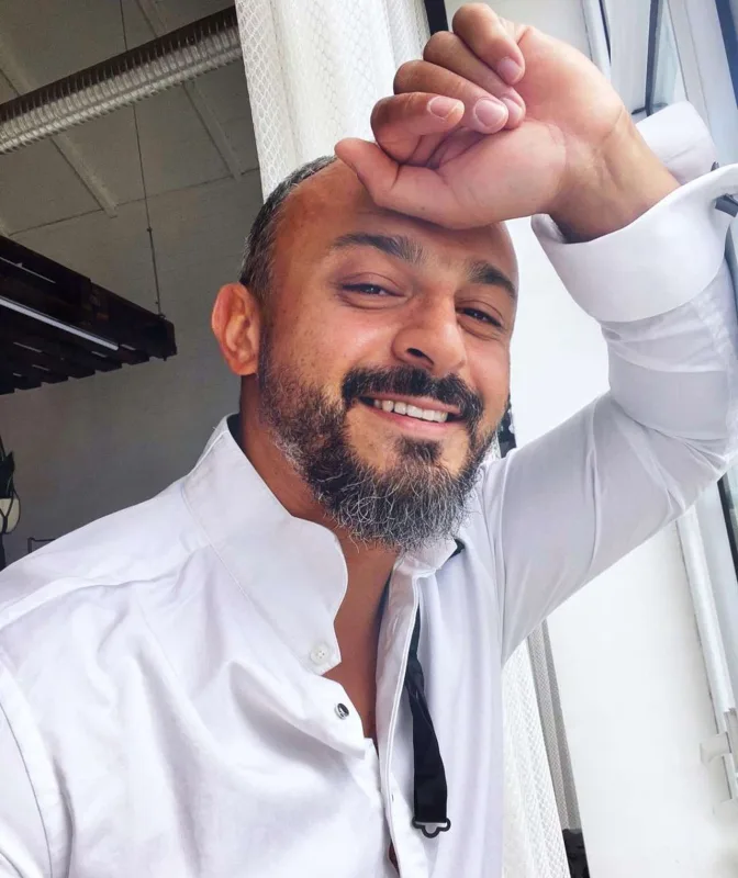 Viza ala bilməyən  Malik qəzəbləndi