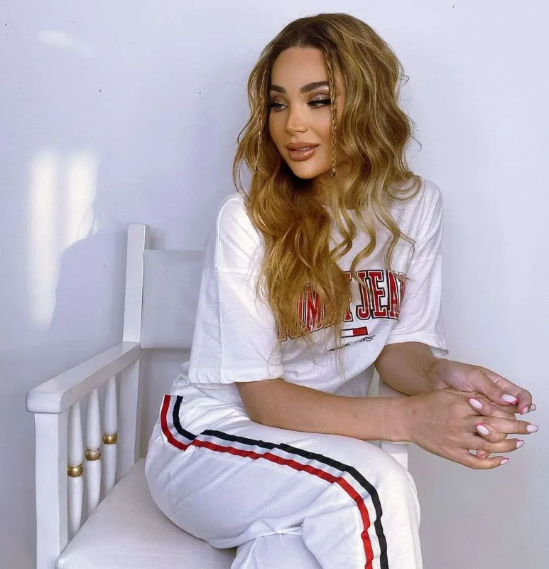 Barışdığı ərini verilişinə çağırdı