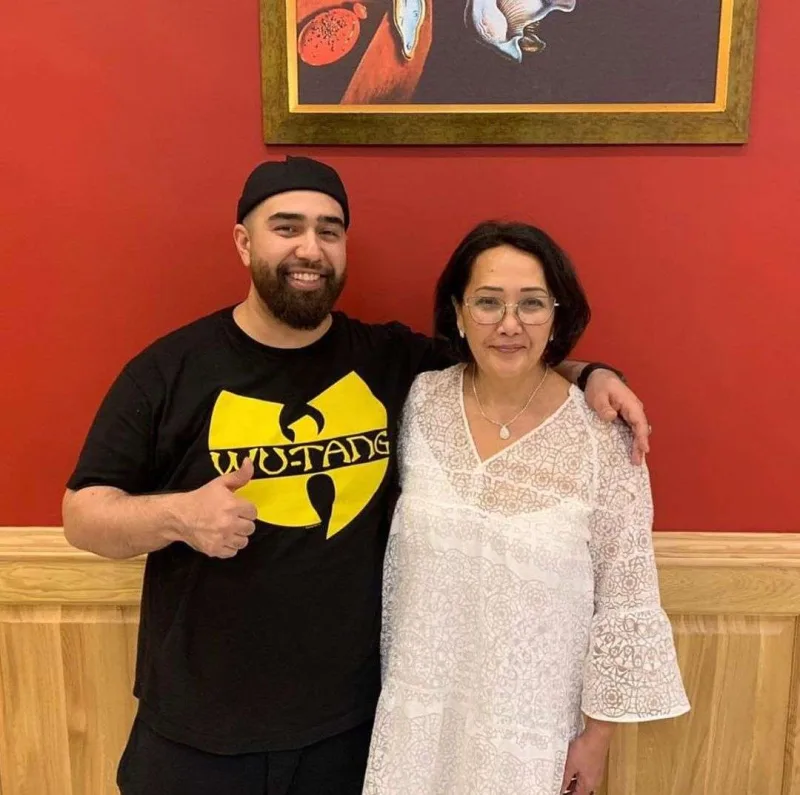 “Bizdə isti xörəkləri kişilər bişirir”