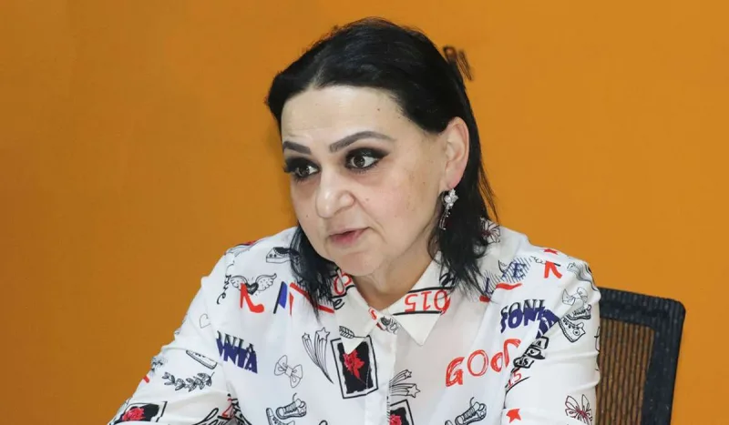 Bir daha aktrisalıq etməyəcək - Səsini itirdi