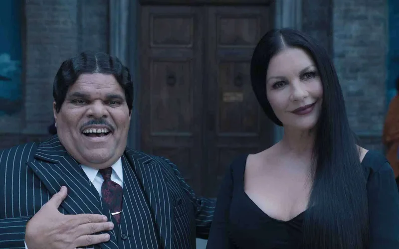 Evli olsa da, Messini sevir