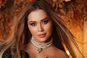 Xatirə plastik əməliyyatla arıqlayıb?