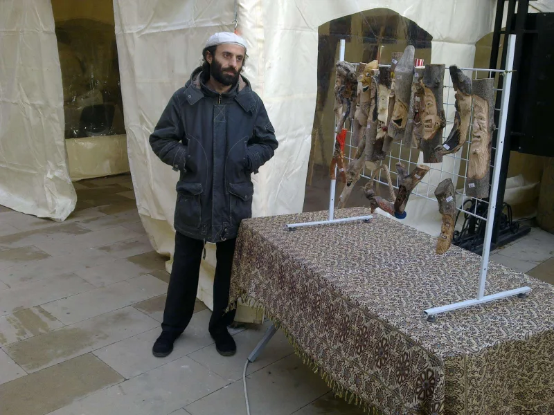 Bakıda heykəltaraş sevdiyi qadını videosu ilə şantaj edirmiş....