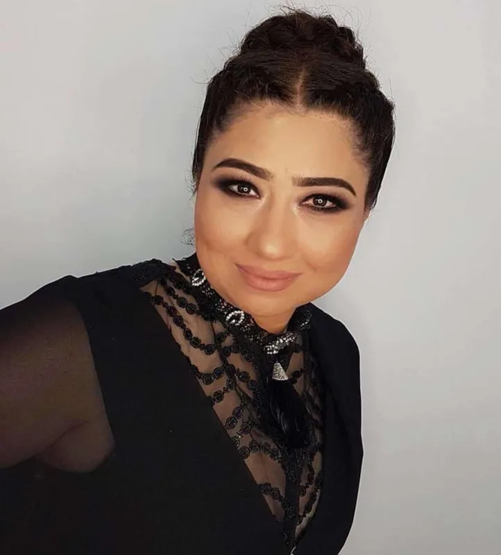 Şəkilsiz məşhurlar...