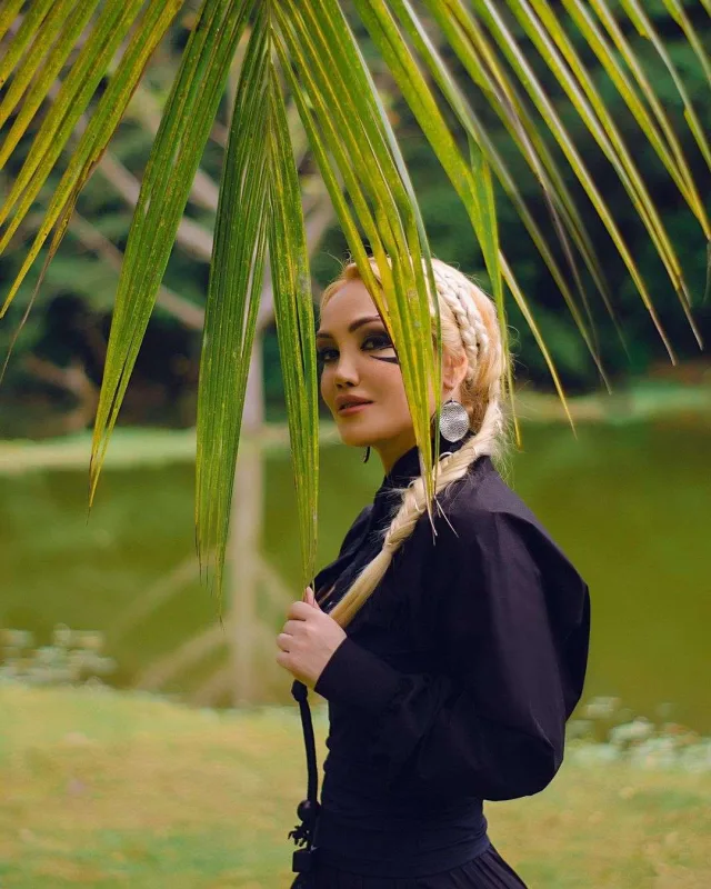 “Kasıb insanla ailə qurmaram”