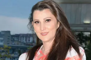 Xalq artistinin əri evində çəkilişə icazə verməyib