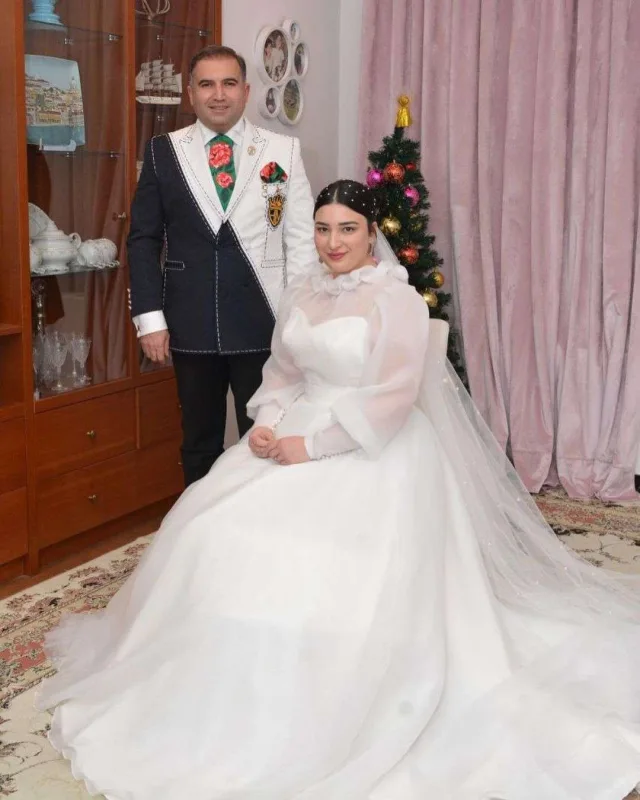 “Parni iz Baku”nun aktyoru evləndi