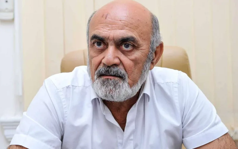 “Tərbiyəsiz olduğunu üzünə baxanda anlayırsan”