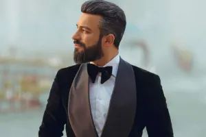 Tələbə yoldaşları Şəhriyara “əmi” deyir