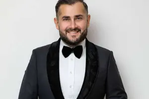 Murad builki pleylistini paylaşdı