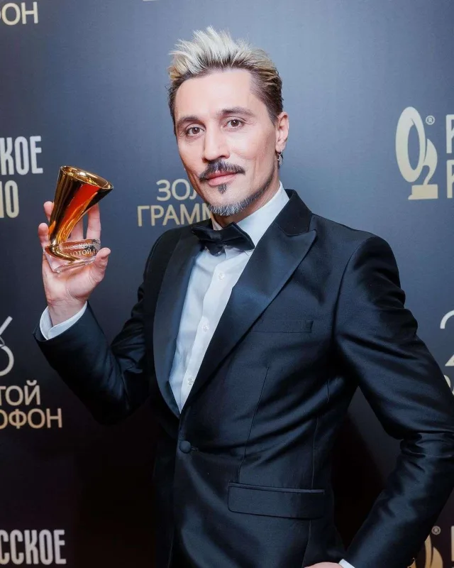 Dima Bilan içkidən imtina etdi