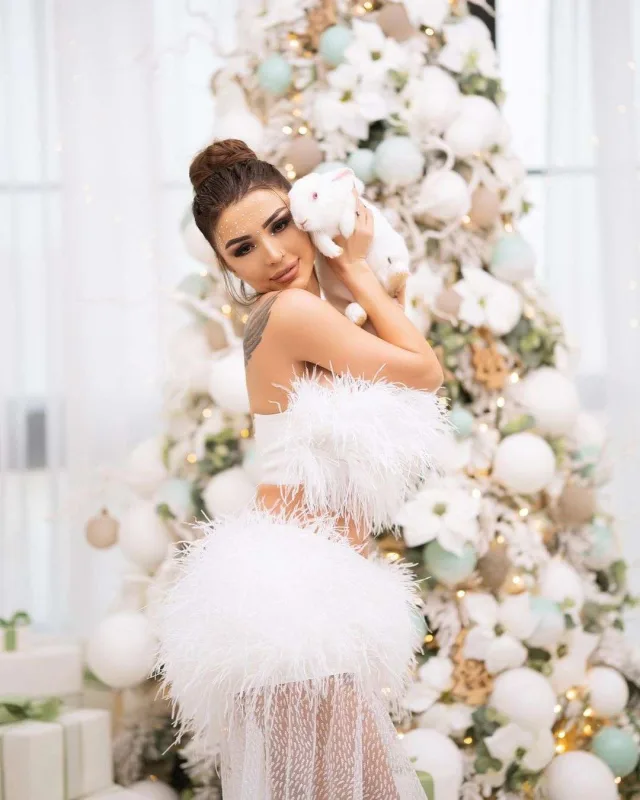 “Əvvəl də mənə yuxarıdan aşağı baxırdı”