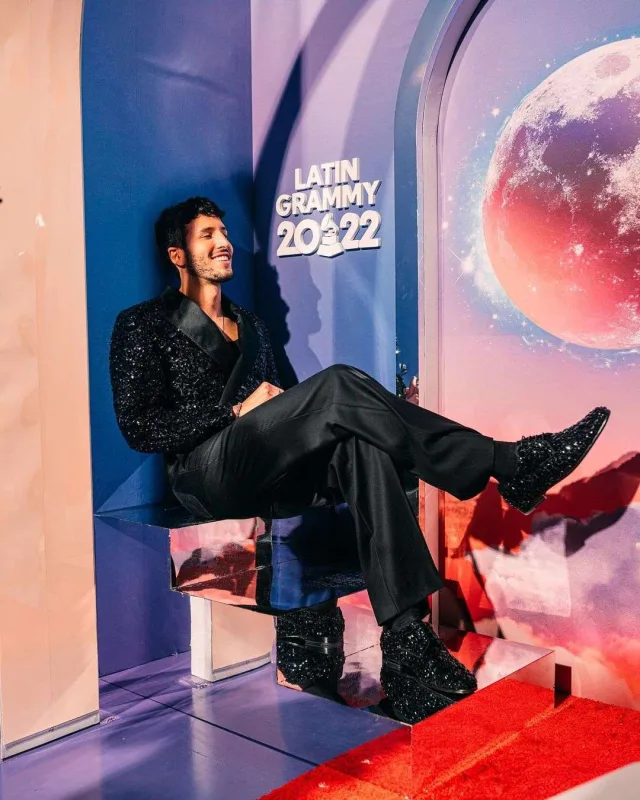 “Kelebek”dəki kostyumu replika imiş