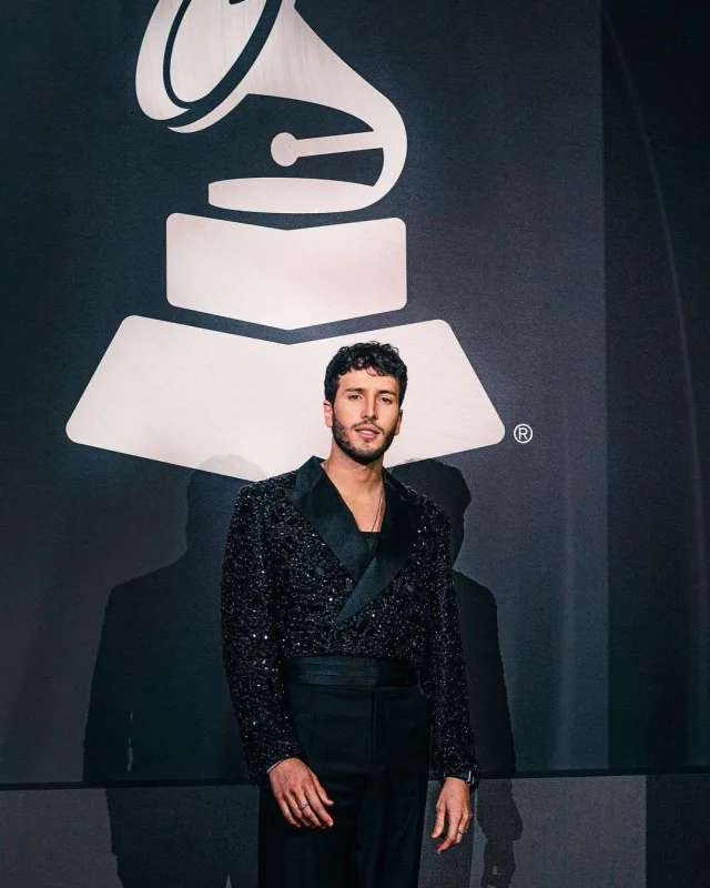 “Kelebek”dəki kostyumu replika imiş