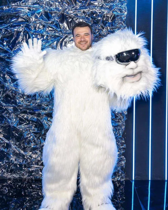 Eminin “Maska” şoudakı çıxışı təəccübləndirdi