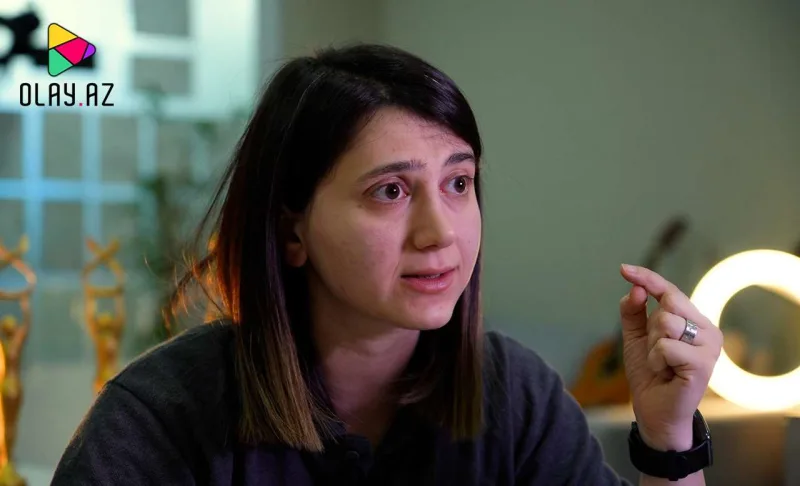 “Məşhurluqdan əvvəl salonda işləyirdim”