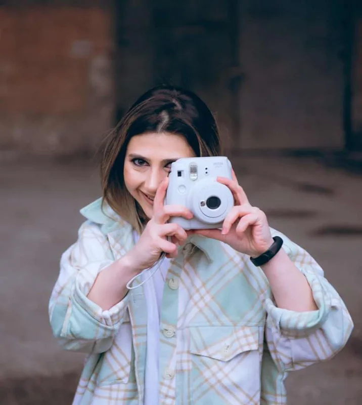 “Məşhurluqdan əvvəl salonda işləyirdim”