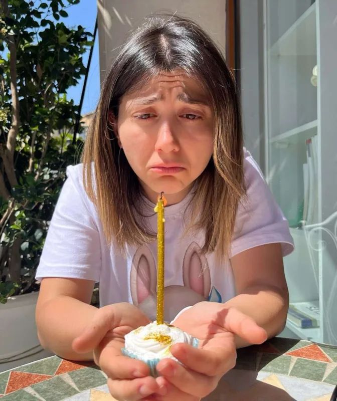 “Məşhurluqdan əvvəl salonda işləyirdim”