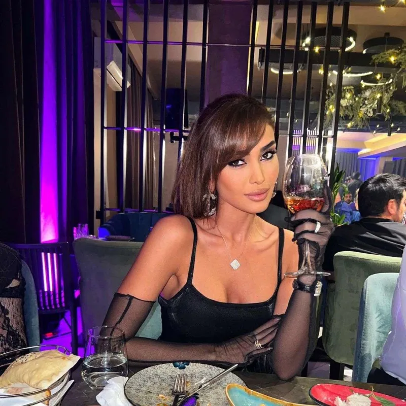 “Elə bilirlər, maşınımı TikTok-un puluyla almışam”