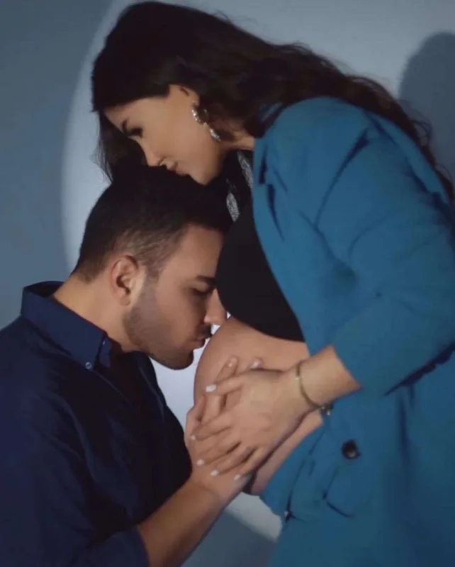 Brilliant aparıcının hamilə fotolarını tənqid etdi