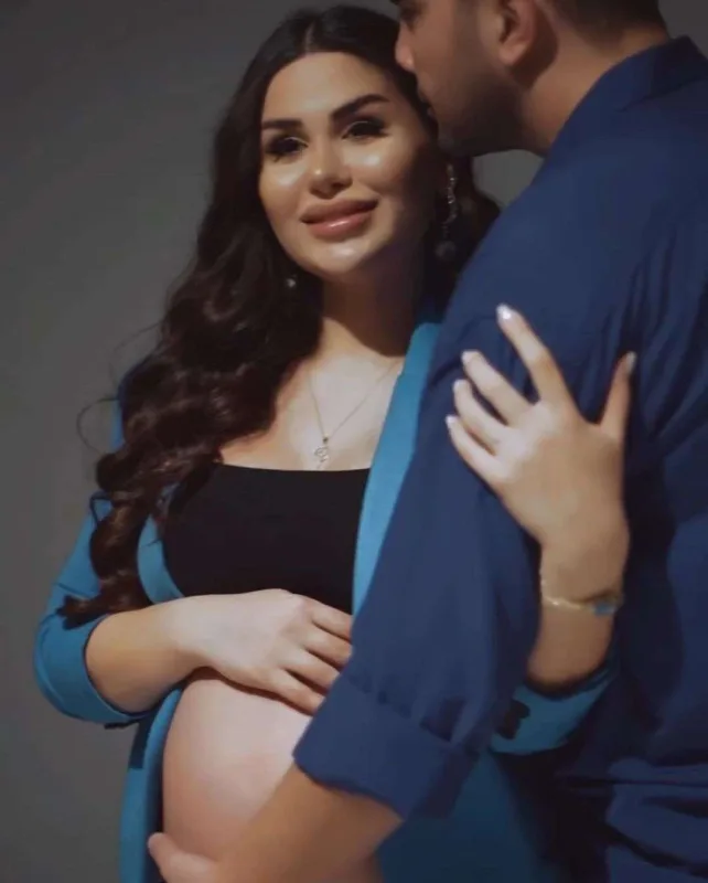 Brilliant aparıcının hamilə fotolarını tənqid etdi