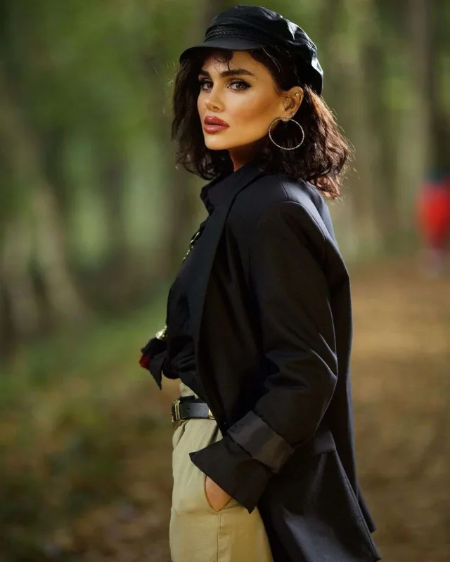 Güneldən estetikləriylə bağlı xəbərlərə sərt reaksiya!