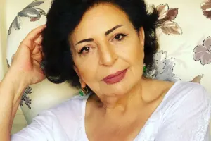 “Mən Xalq artisti olmalıyam!”