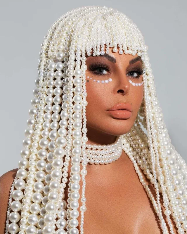 Müasir Kleopatra...