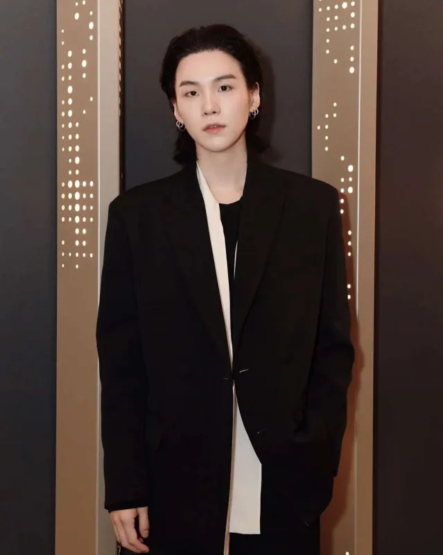 BTS-in bu üzvü də brend siması oldu