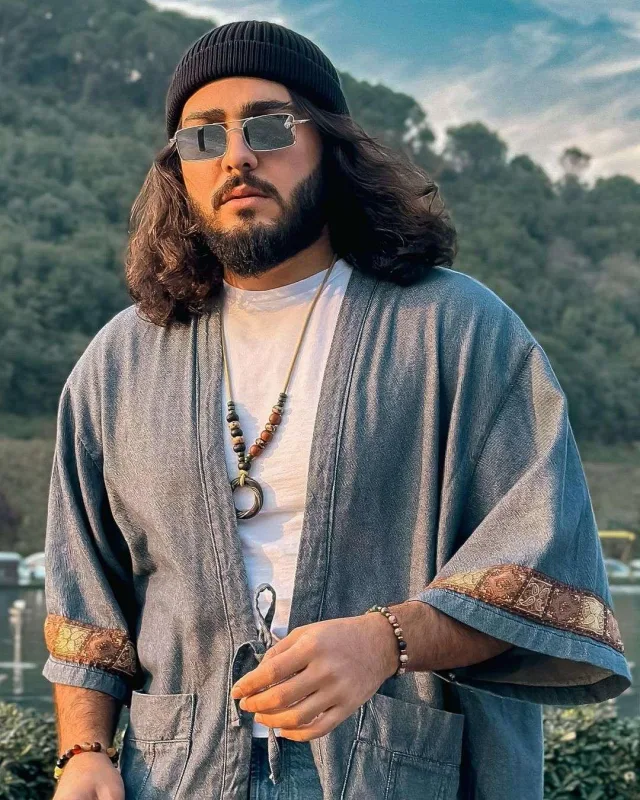 “Flora Kərimovanın babası soyadını qoruya bilməyib”