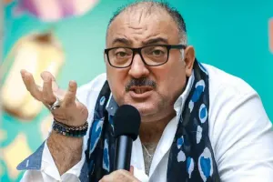 “Yazırlar ki, kaş ölüb gedərdin”