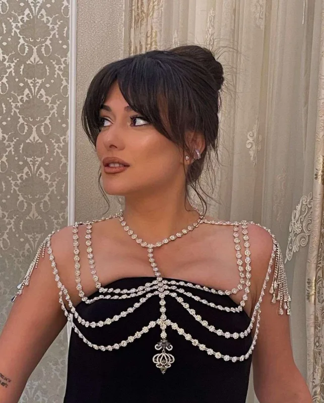 “Şəhərdəki bütün qızlar bir-birinə bənzəyir”