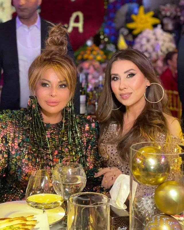 Aygün Kazımova dəbdəbəli ad günü etdi