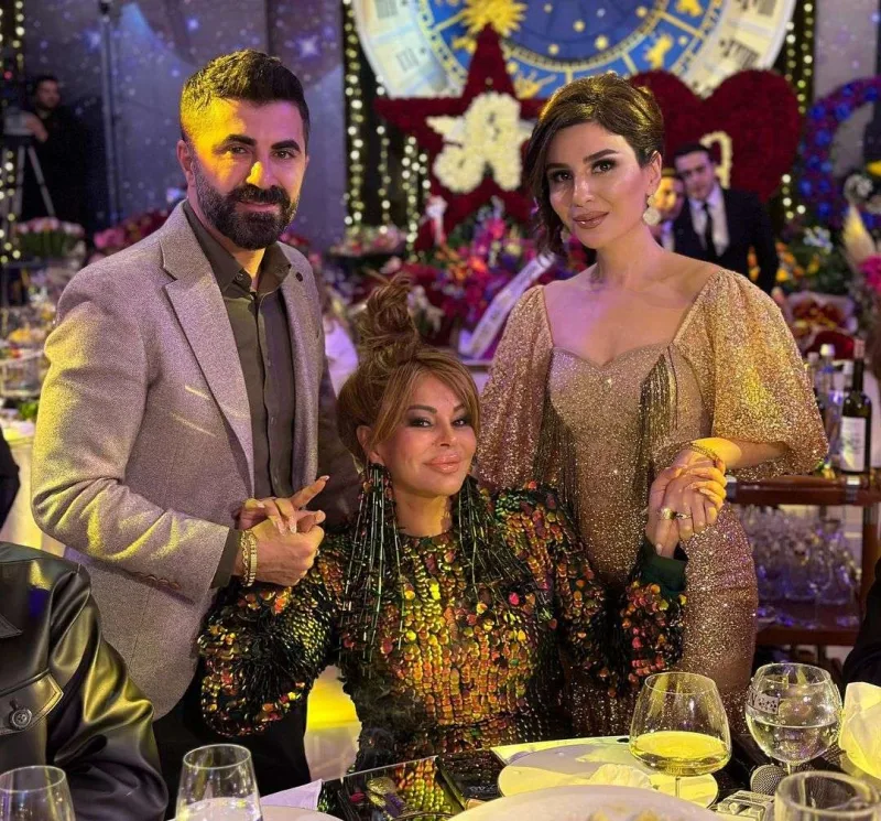 Aygün Kazımova dəbdəbəli ad günü etdi