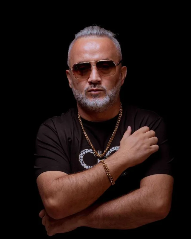 “Onları mən özüm də qəbul etmirəm”