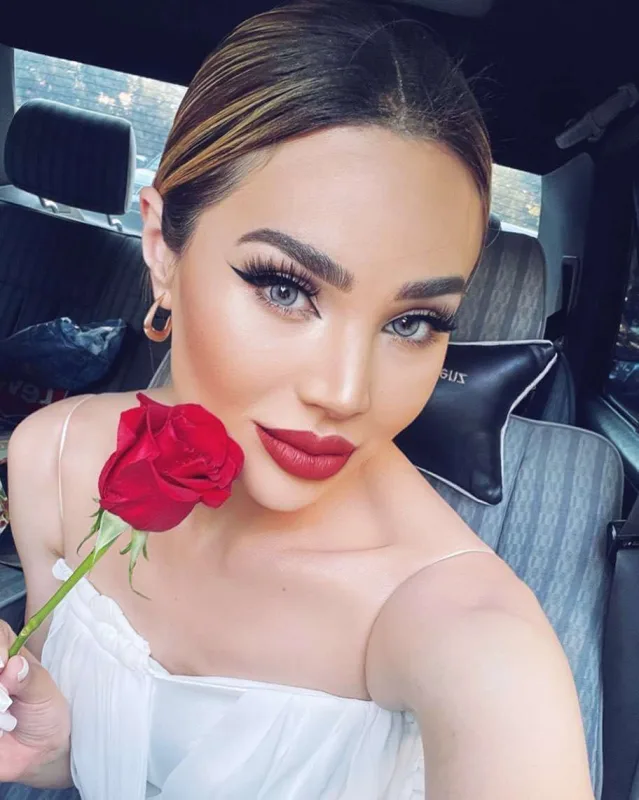 “Maşını özüm almışam”