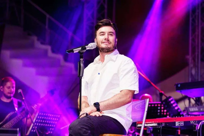 Merih 1 milyon, Edis 400 min… - Yardım etdilər