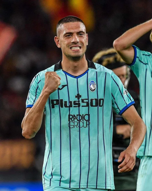 Merih 1 milyon, Edis 400 min… - Yardım etdilər