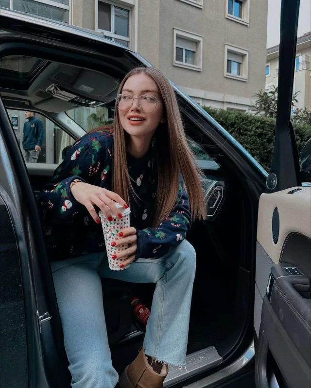 Məşhurlardan yardım dayanmır