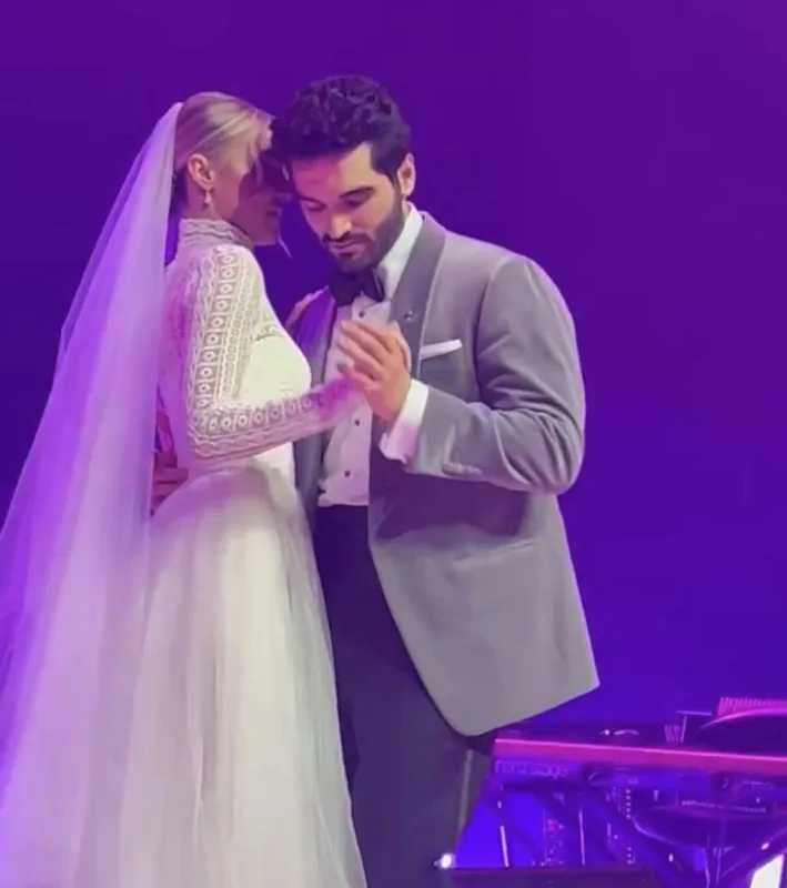 Ulduzlar Bakıda iş adamının oğlunun toyunda