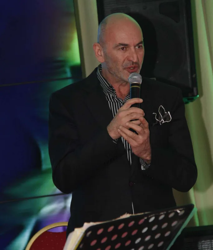 İlqar Muradov Türkiyəyə pul göndərəcək 