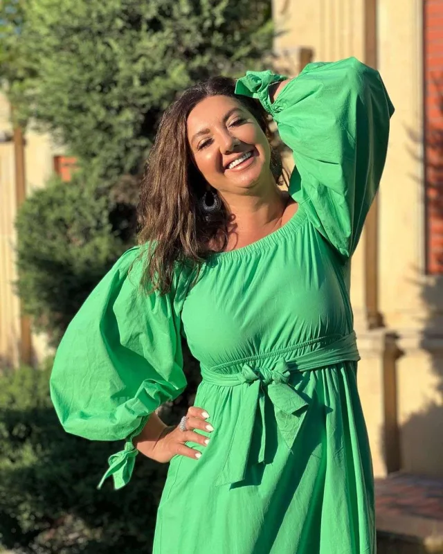 “O mənə danışmağı öyrədəcək?”