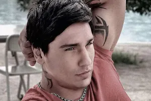 Daha TikTok-da söyüş söyməyəcək