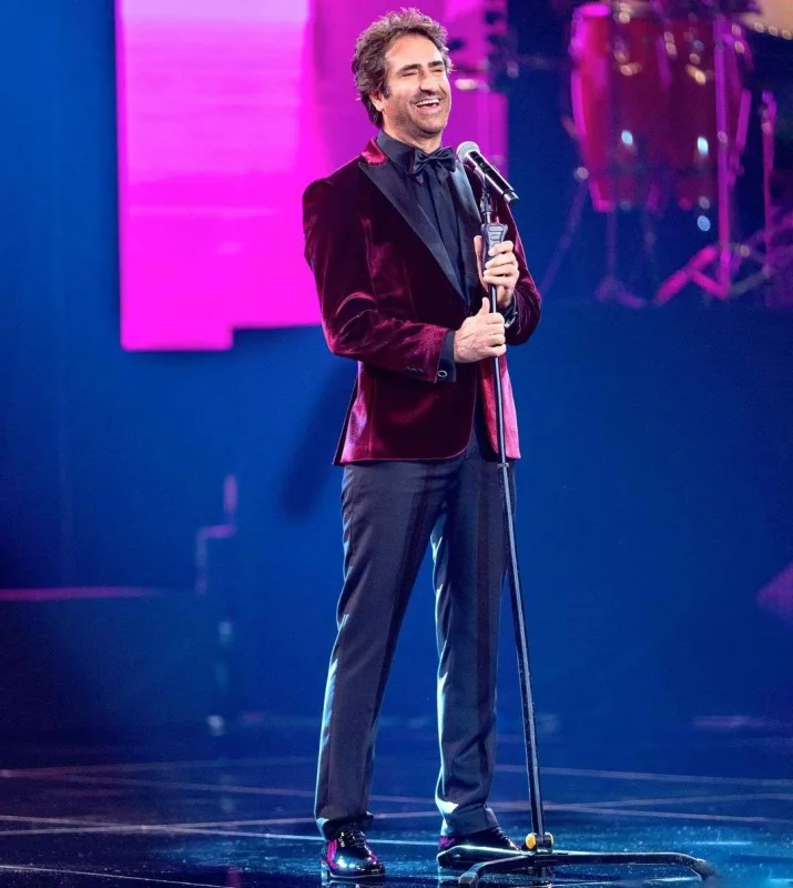 Zərərçəkənlər üçün telefon paylanılmasını istədi