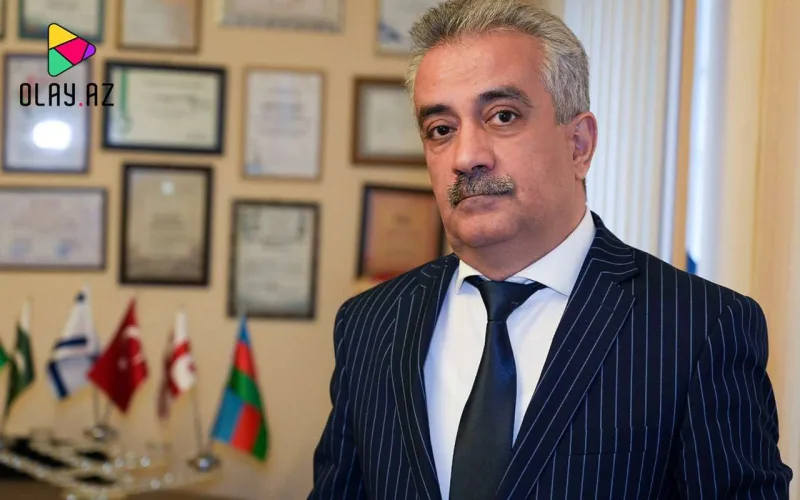 Teatr direktoruyla qalmaqalı var idi, işdən çıxarıldı