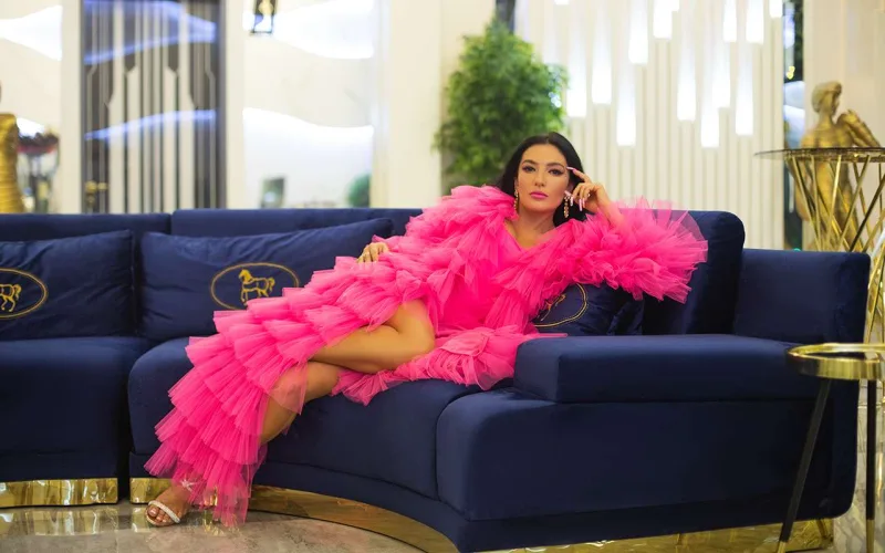 Dilarə 40 dərəcə temperaturla şou göstərdi