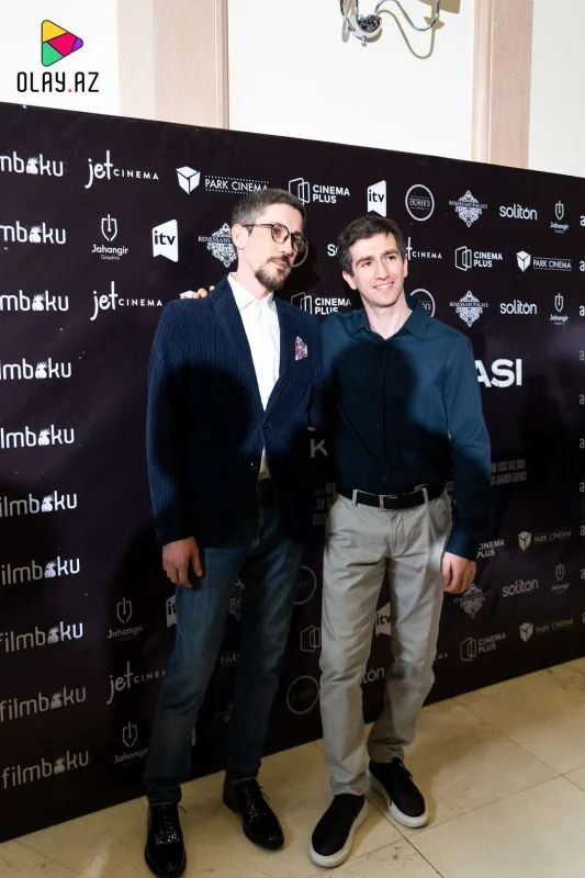 “Filmə görə yol çəkdirib, işıq dirəkləri basdırdıq”