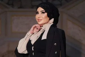 Fatimə namaza başladı