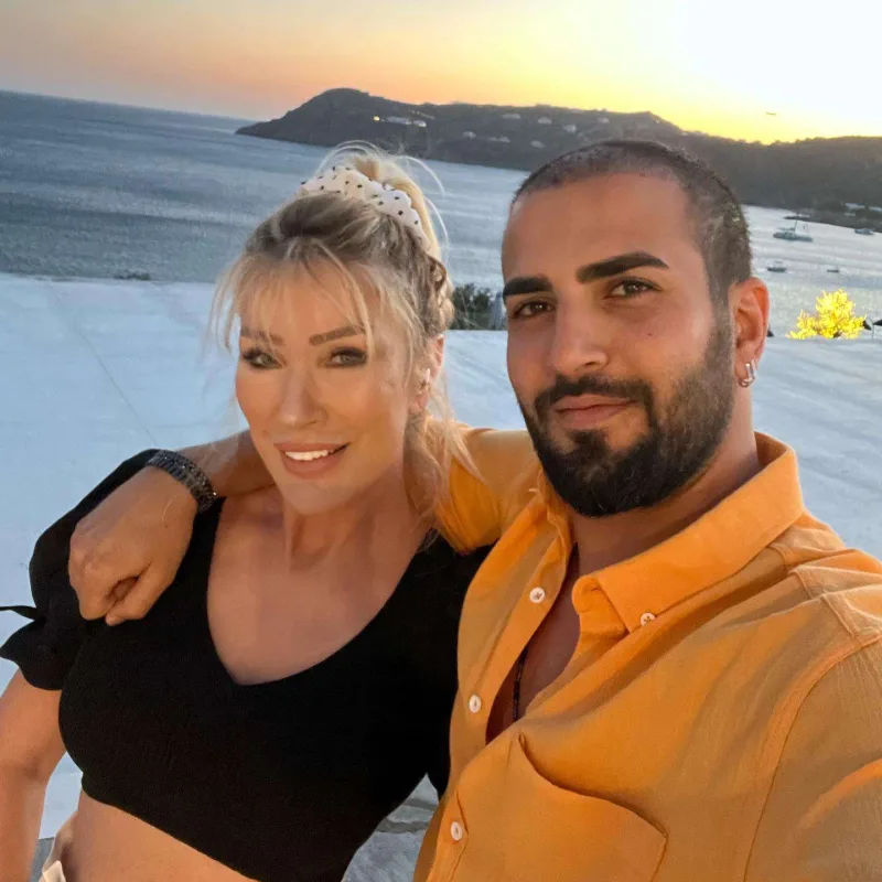 Seda 25 yaş kiçik ərindən ayrılıb?