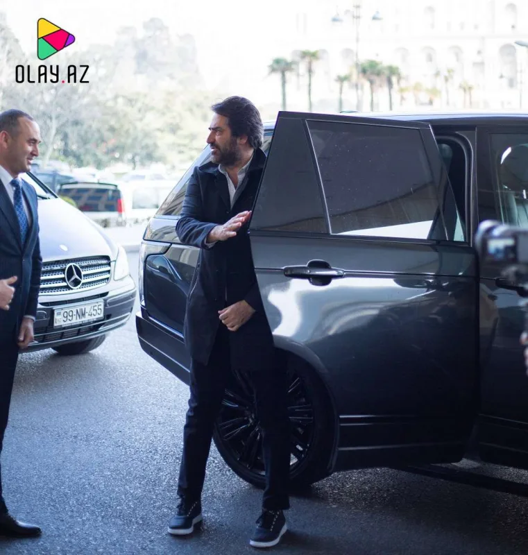 Mahsun Kırmızıgül Bakıda